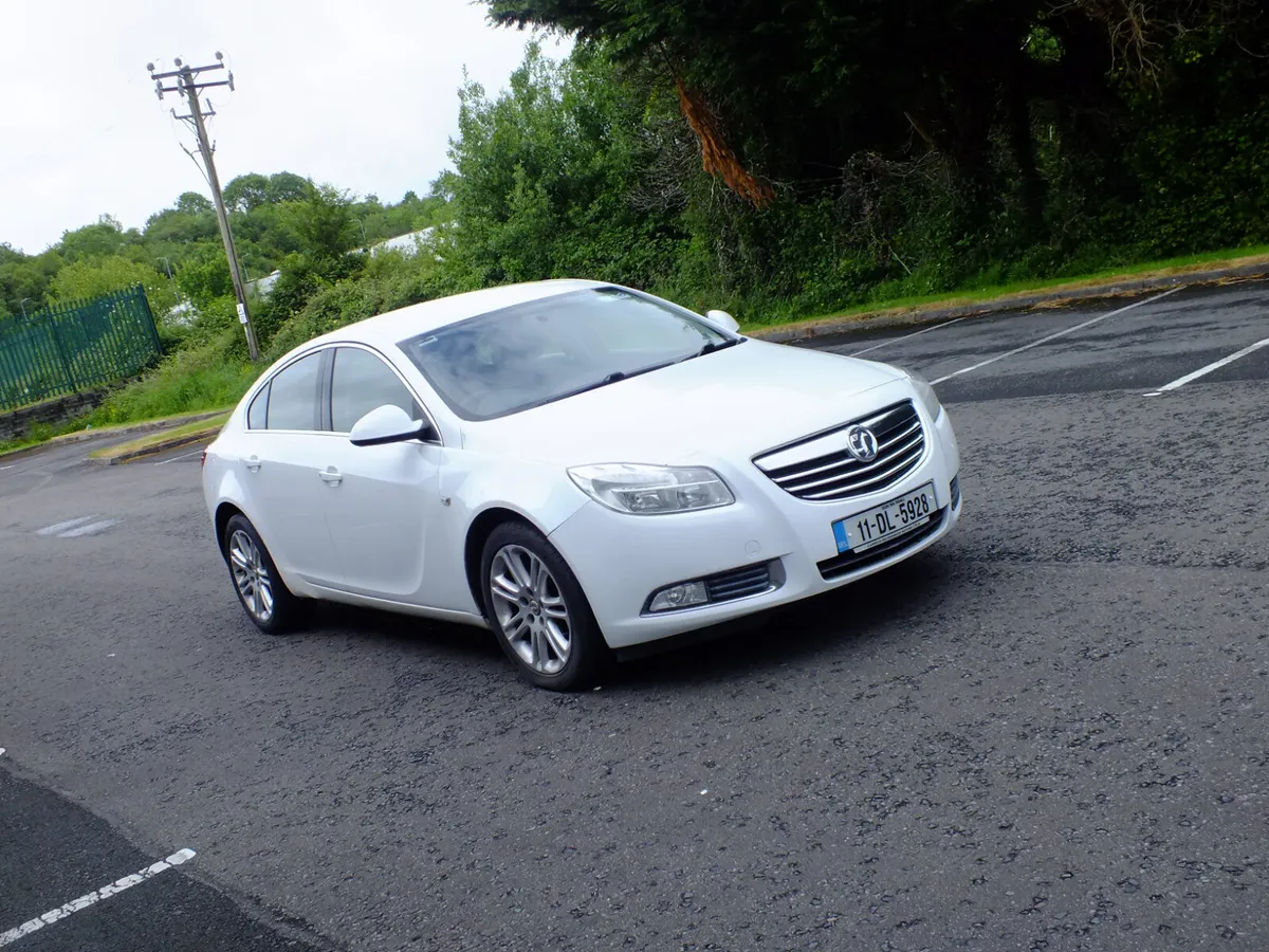 Vauxhall Insignia 2011 - Image 2