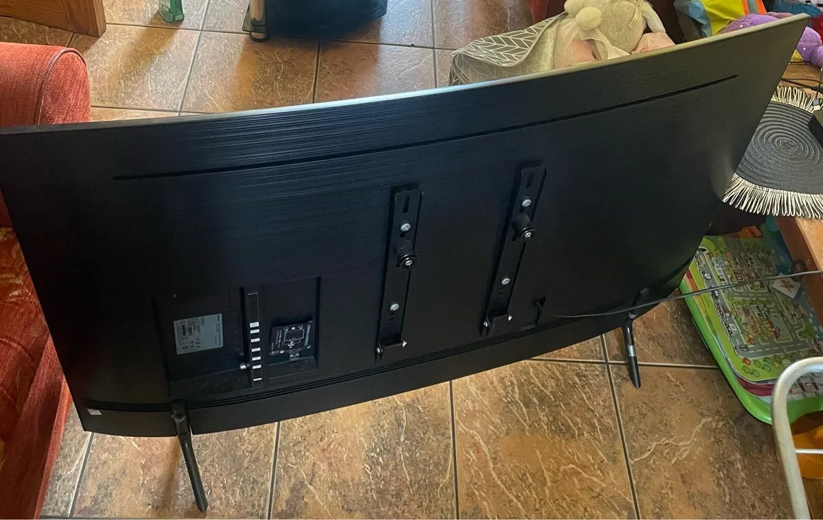 Samsung Smart Tv 55” - Image 3