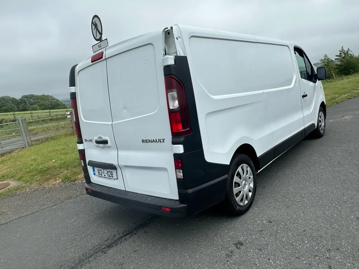 RENAULT TRAFFIC - Image 4