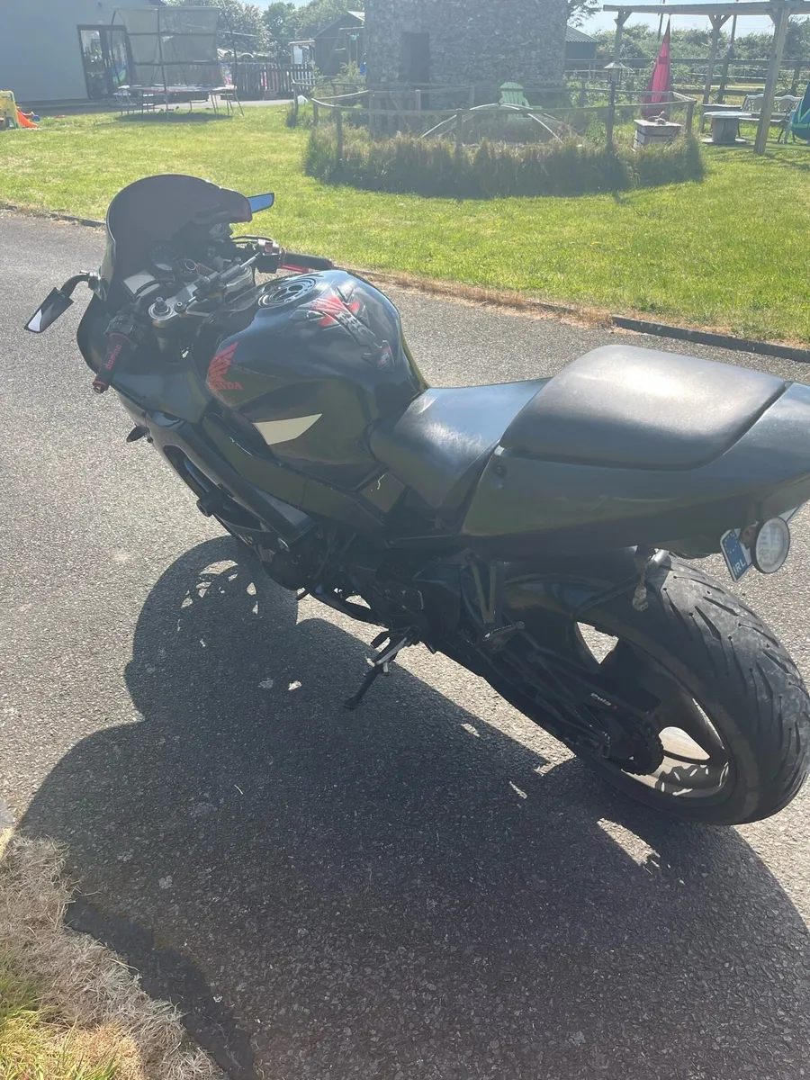Honda Fireblade cbr929rr - Image 4