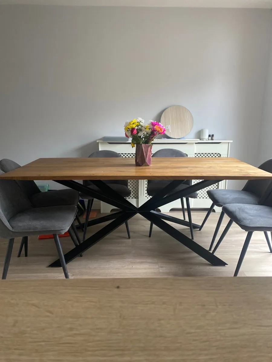 Kitchen Table - Image 4
