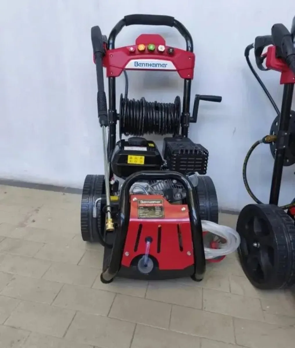 BRAND NEW INDUSTRIAL USE PRESSURE WASHER 5000psi - Image 2