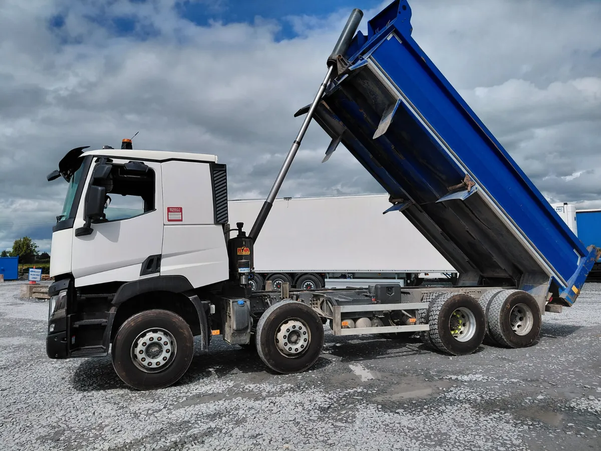 RENAULT C430 2017 TIPPER - Image 4