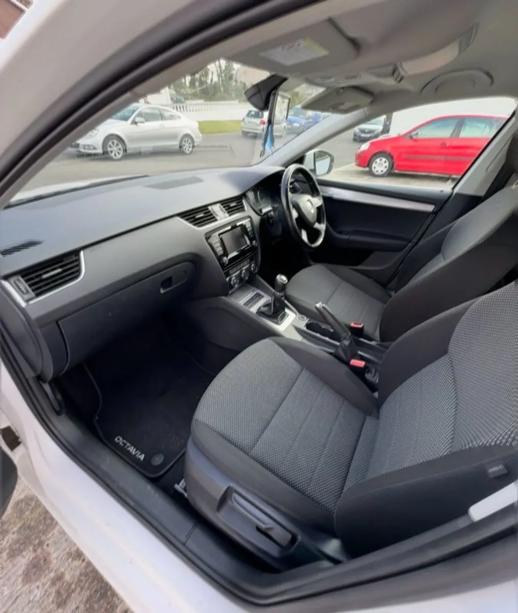 2013 Skoda Octavia - Image 3