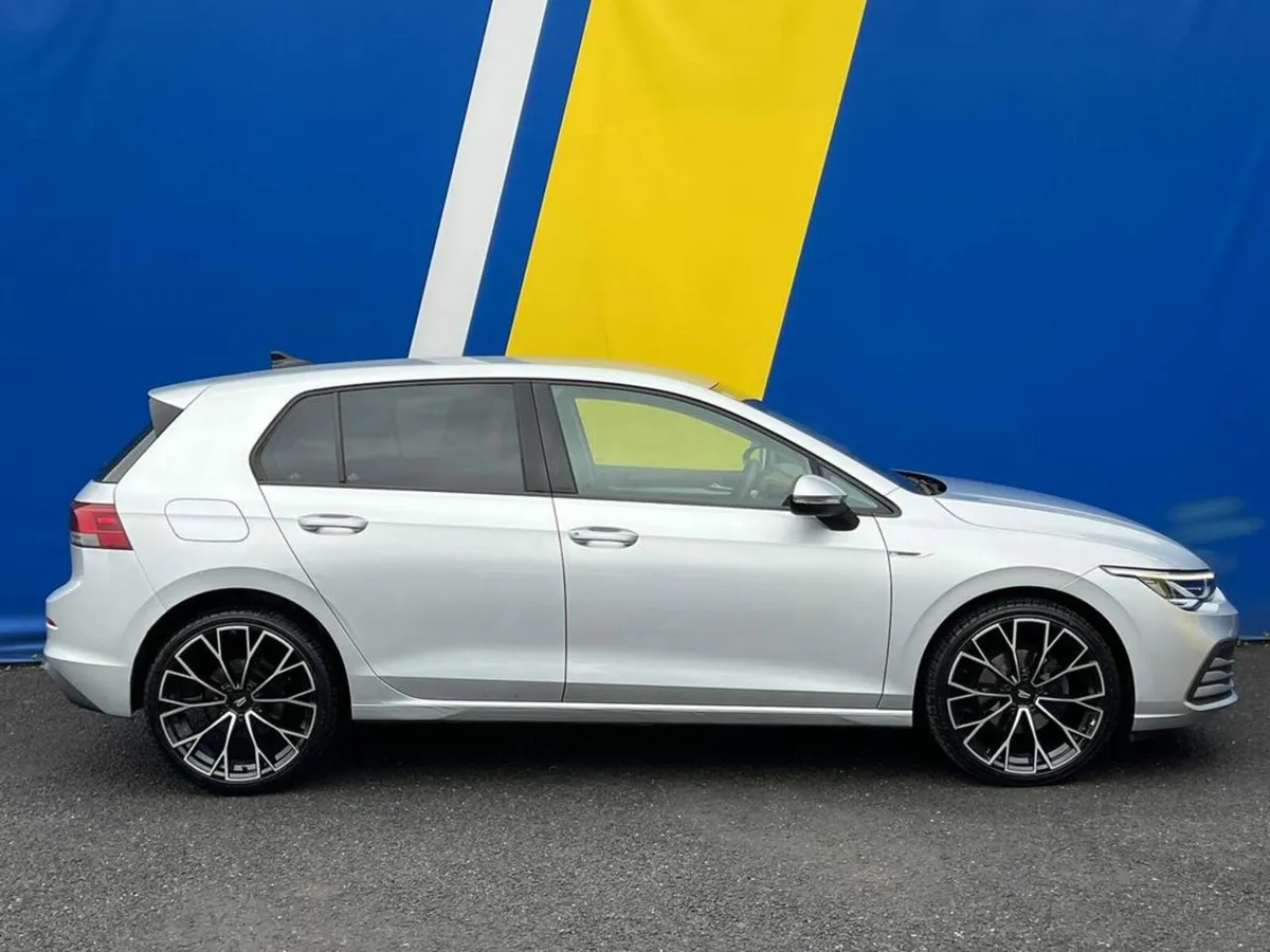 Volkswagen Golf R-LINE PACK 1.0 TSI // NEW 19" R-L - Image 2