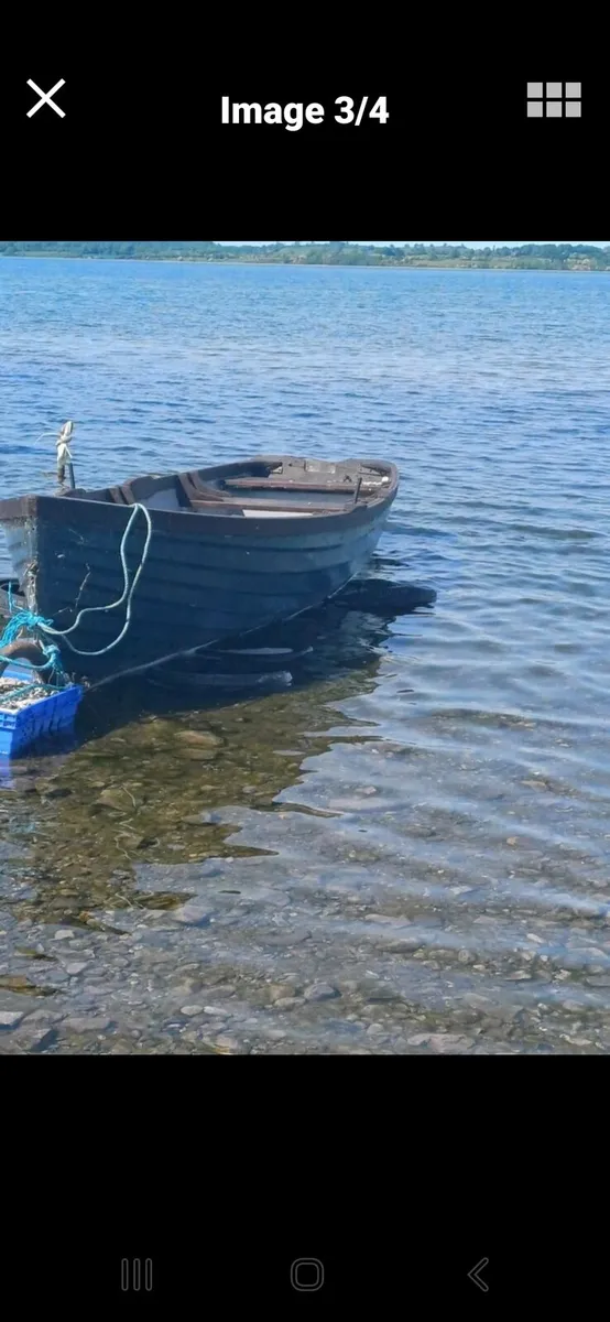 19ff lake boat & 8hp Johnson engine - Image 4