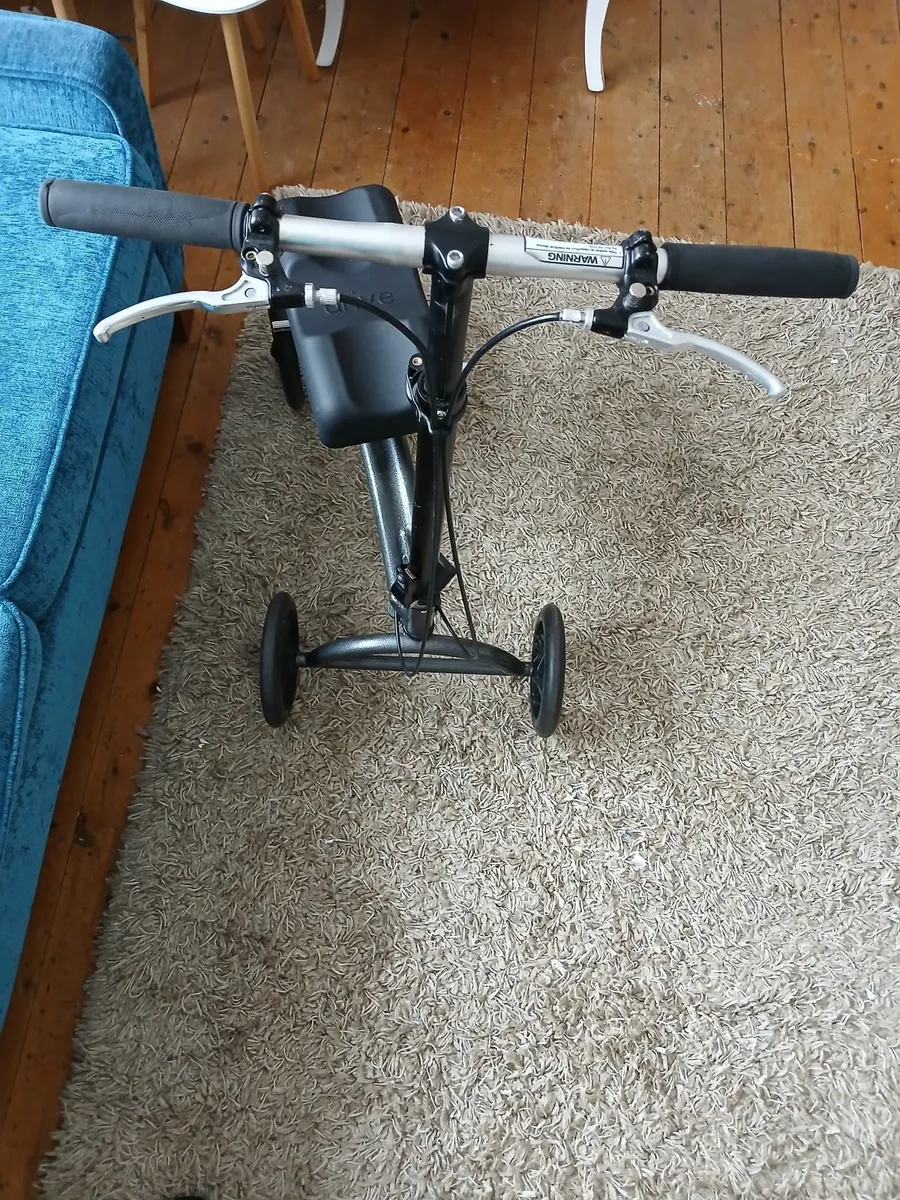 Knee scooter foldable - Image 2