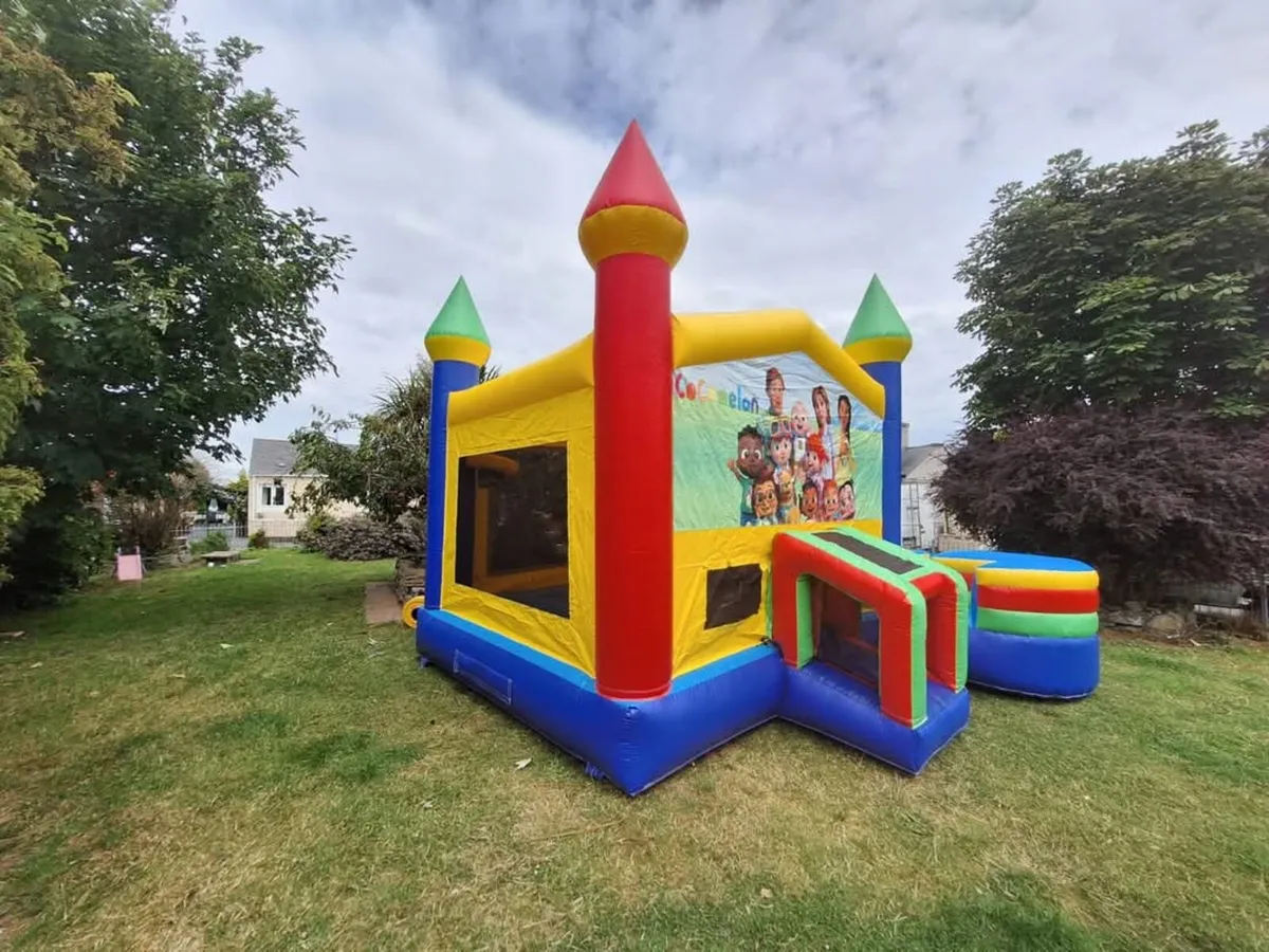 Bouncy castle for sale mixed - Image 3