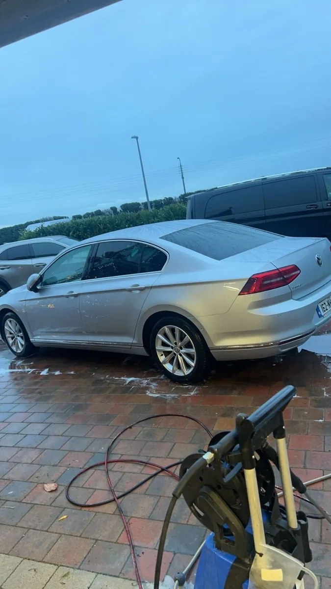 Volkswagen Passat 1.6 highline - Image 1
