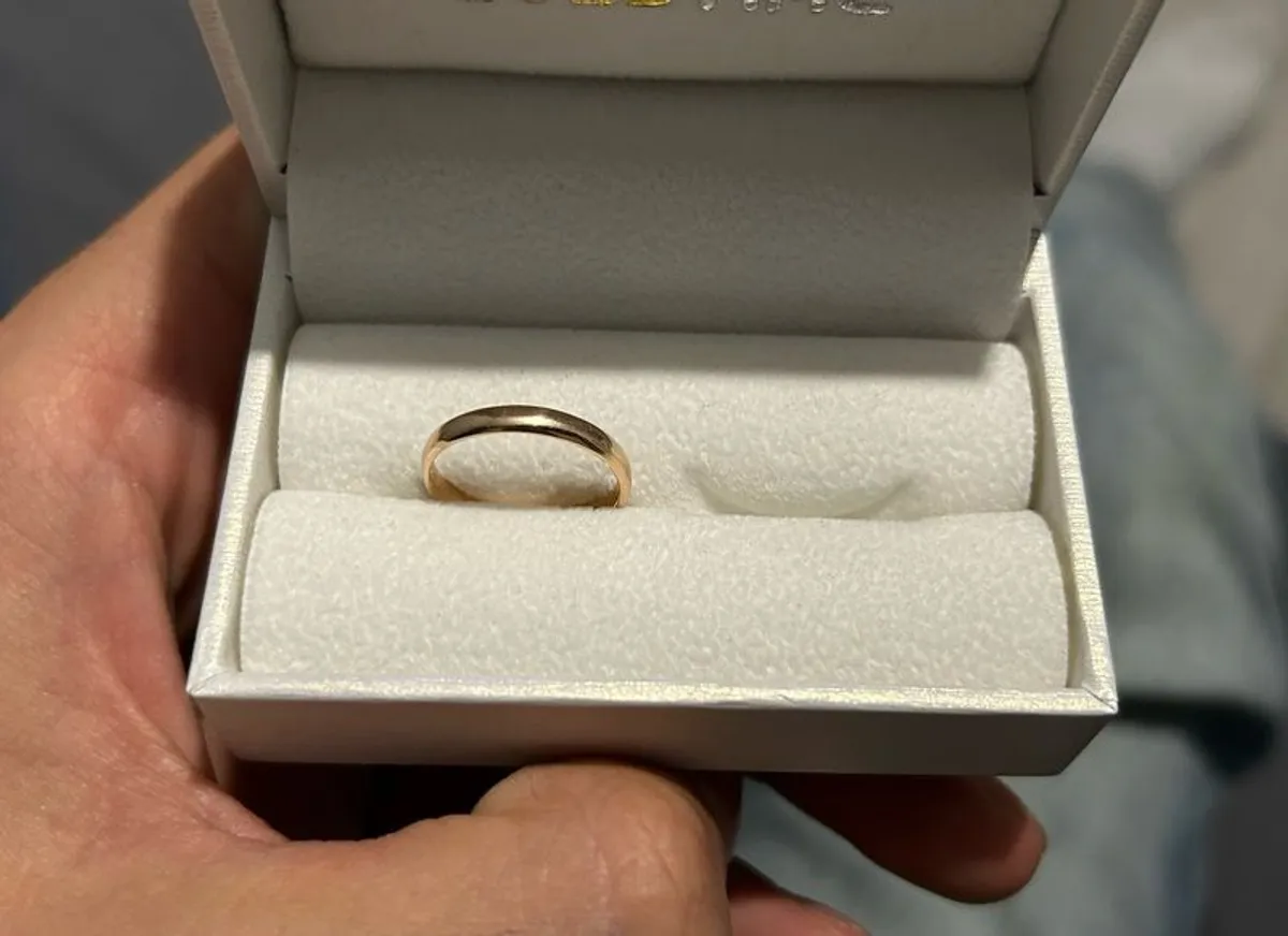 Beautiful wedding ring 14 carat (size:L) - Image 1