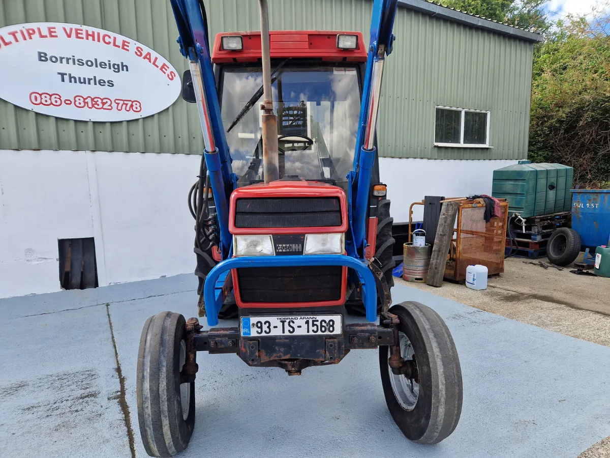 CASE 895 XL 2 WD - Image 4