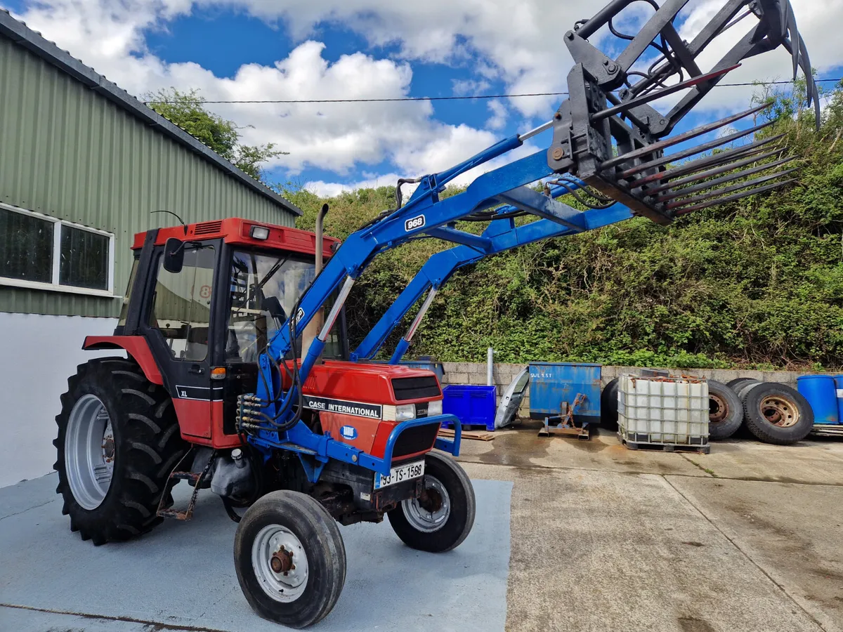 CASE 895 XL 2 WD - Image 3