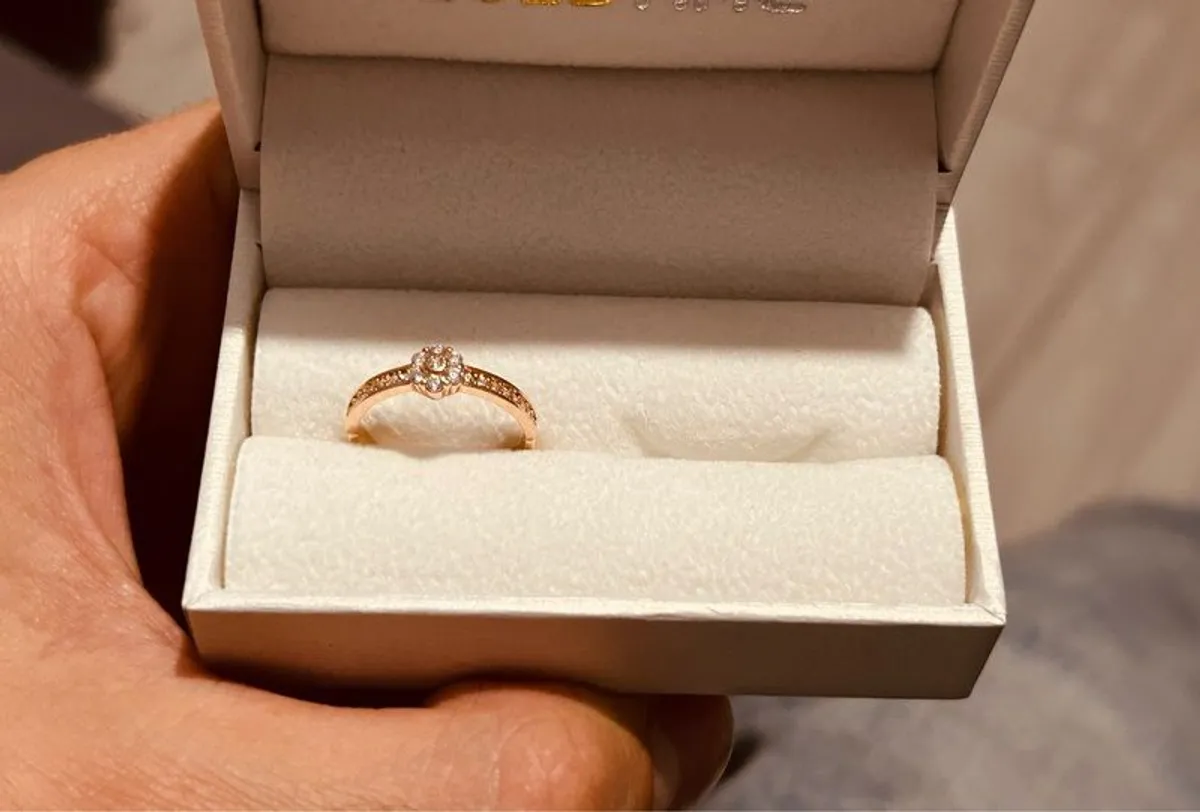 Beautiful Engagement ring 14 carat (size:L) 16,5mm - Image 1