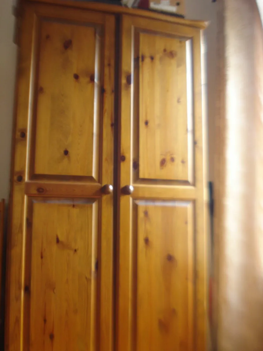 SOLID IRISH DARK PINE WARDROBE. - Image 2