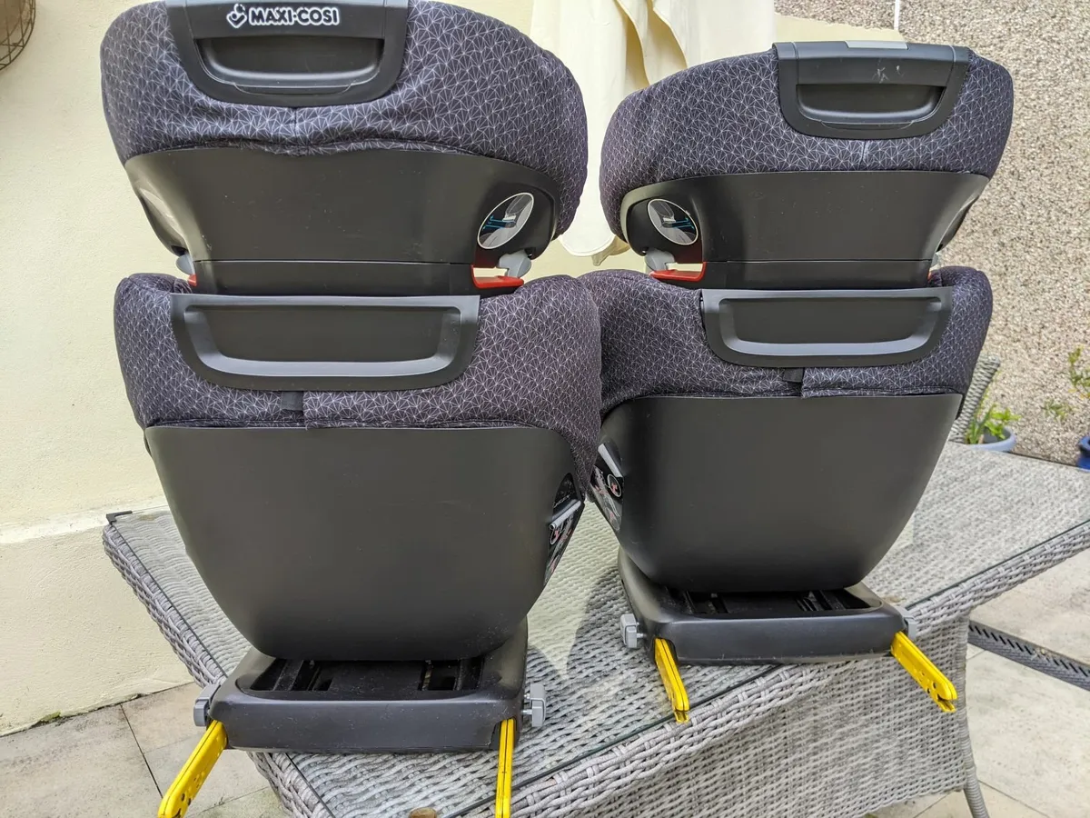Maxi Cosi Rodifix Booster seats - Image 2