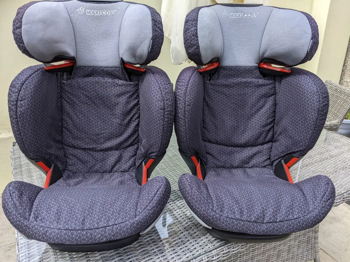 Maxi Cosi Rodifix Booster seats - Image 1