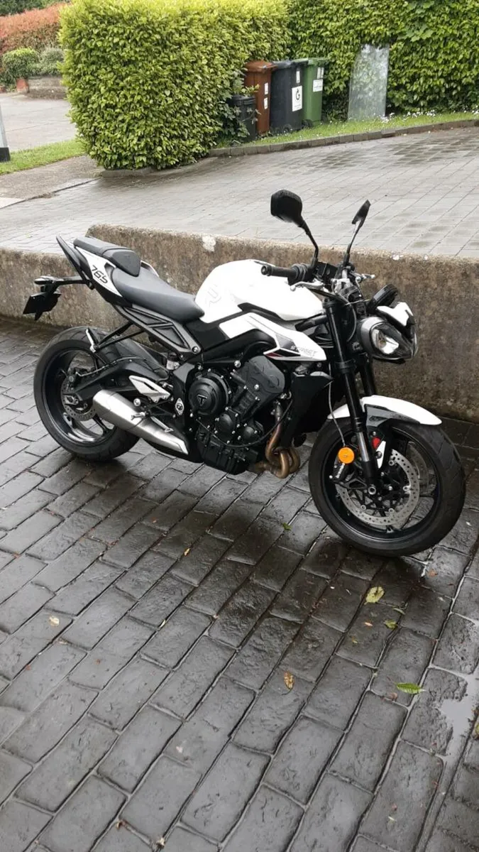 Triumph street triple 765r - Image 2