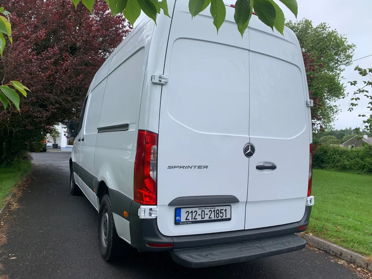 Mercedes-Benz Sprinter 2021 LOW LOW KLM's - Image 3