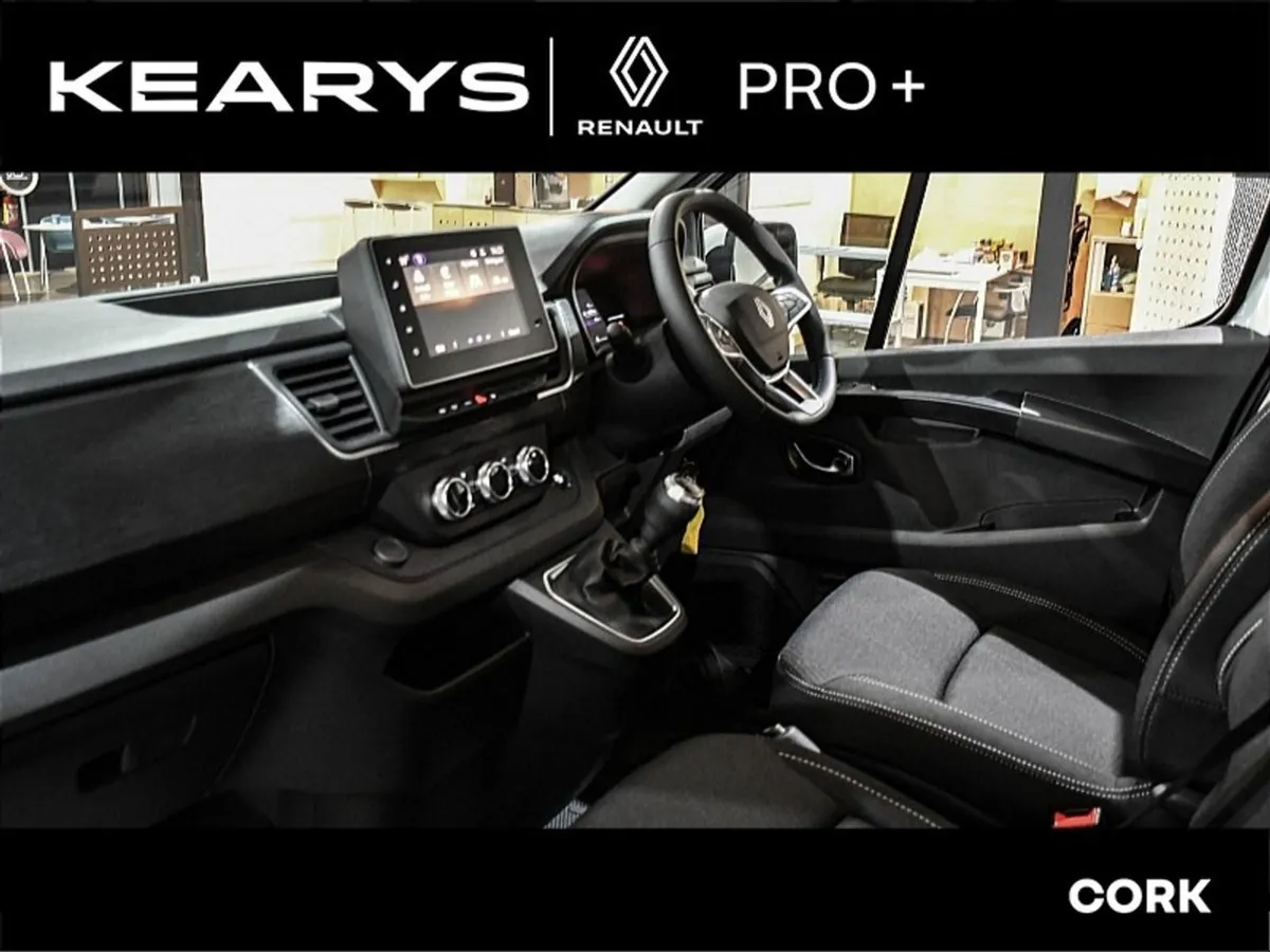 Renault Trafic Ll30 Blue dCi 170 Extra Sport Pane - Image 2