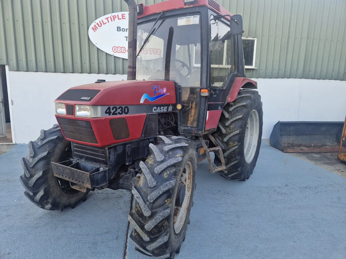 CASE 4230 TRACTOR - Image 1