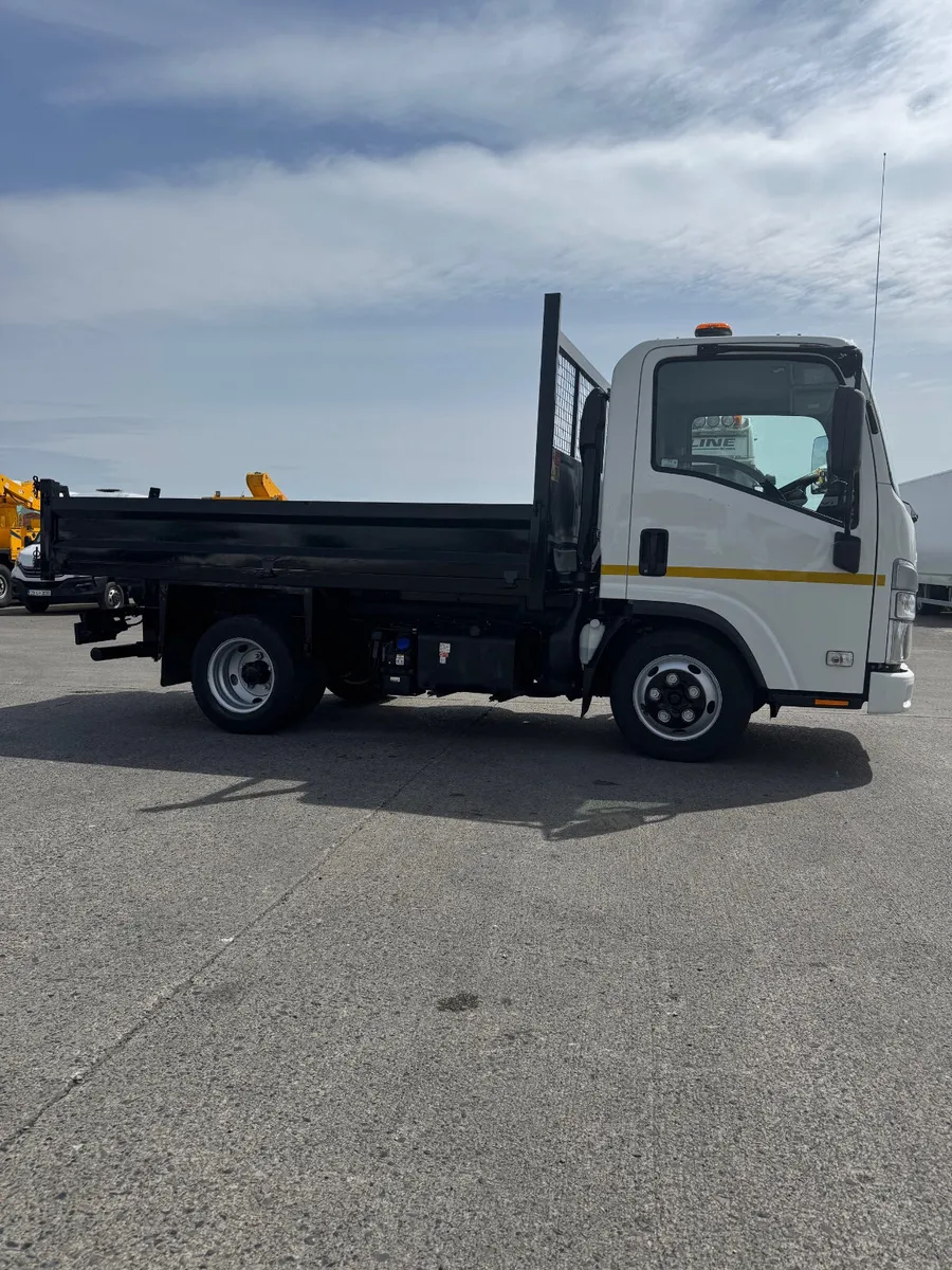 2023 3.5 TON ISUZU TIPPER - Image 2
