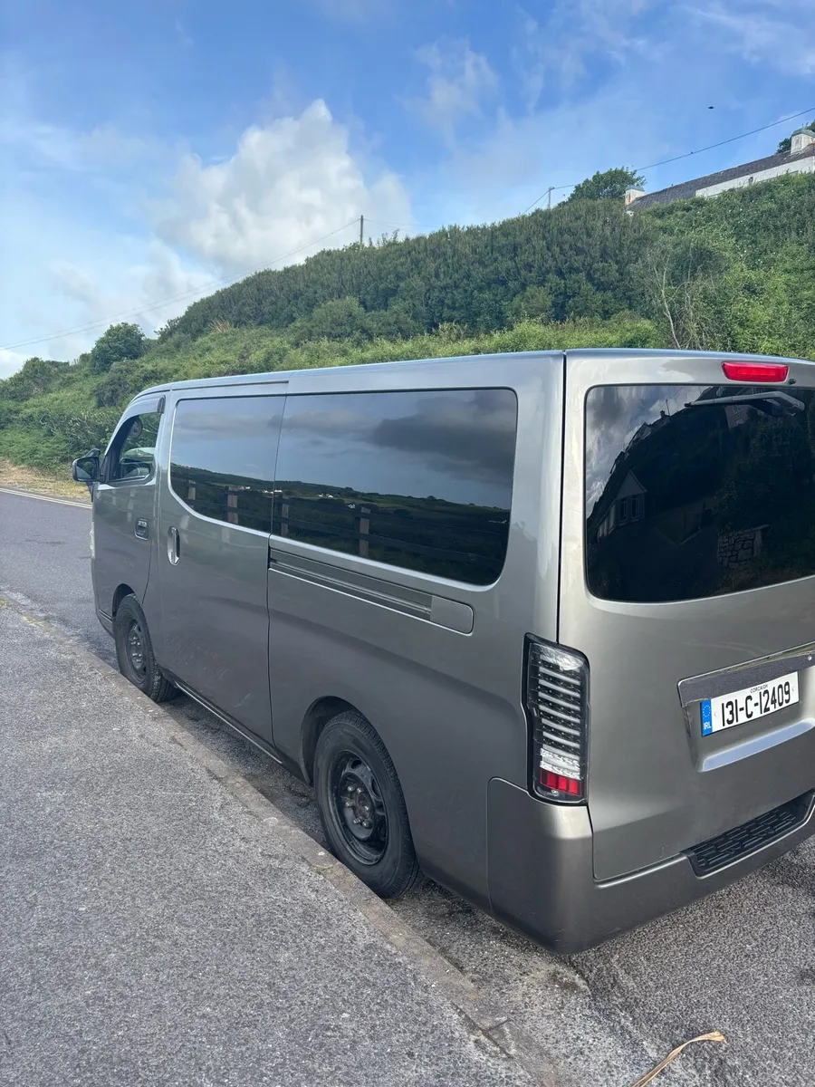 Nissan NV 350 - Image 2