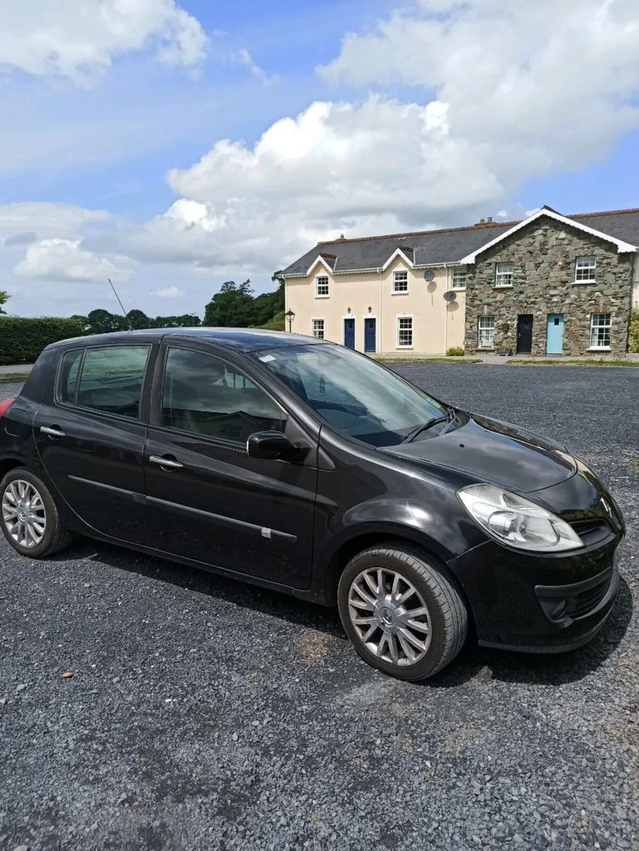 Renault Clio - Image 2