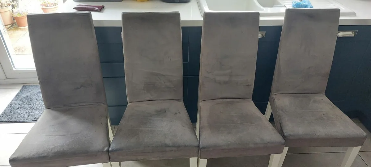 Dining chairs - Image 1