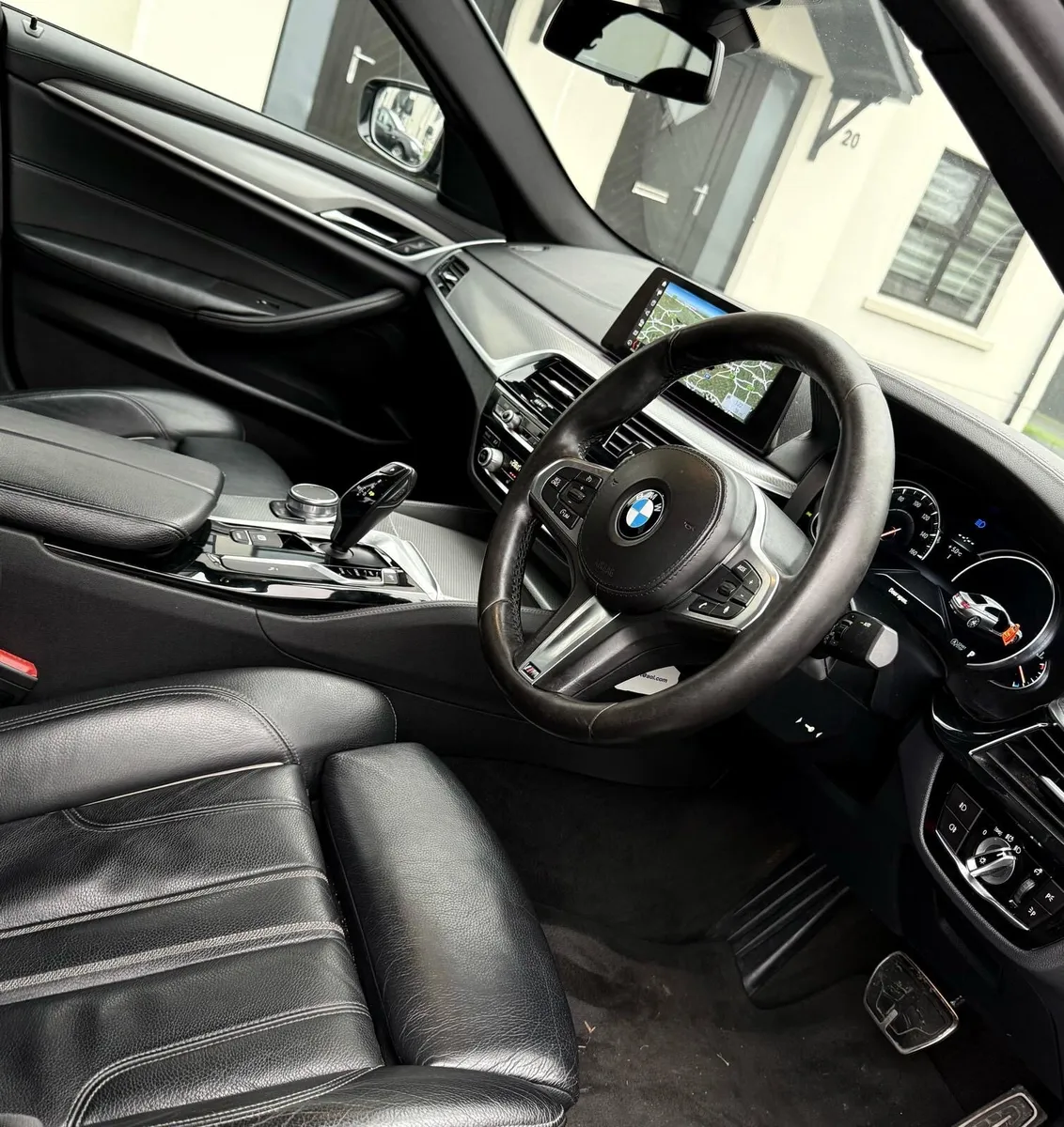 BMW 5 Series M-Sport G30 - Image 4