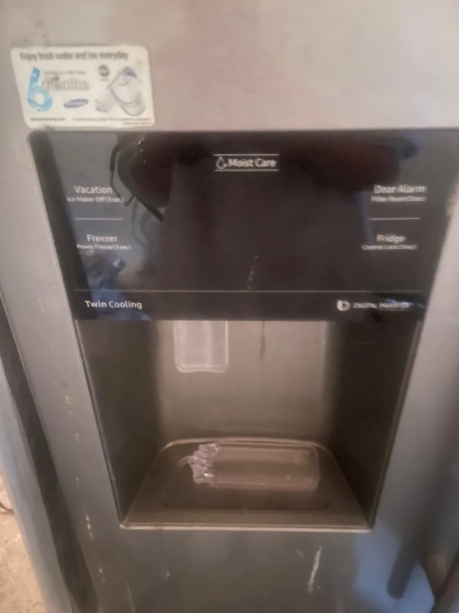 Samsung American style Fridge Freezer - Image 1