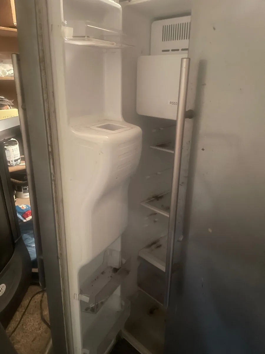 Samsung American style Fridge Freezer - Image 2