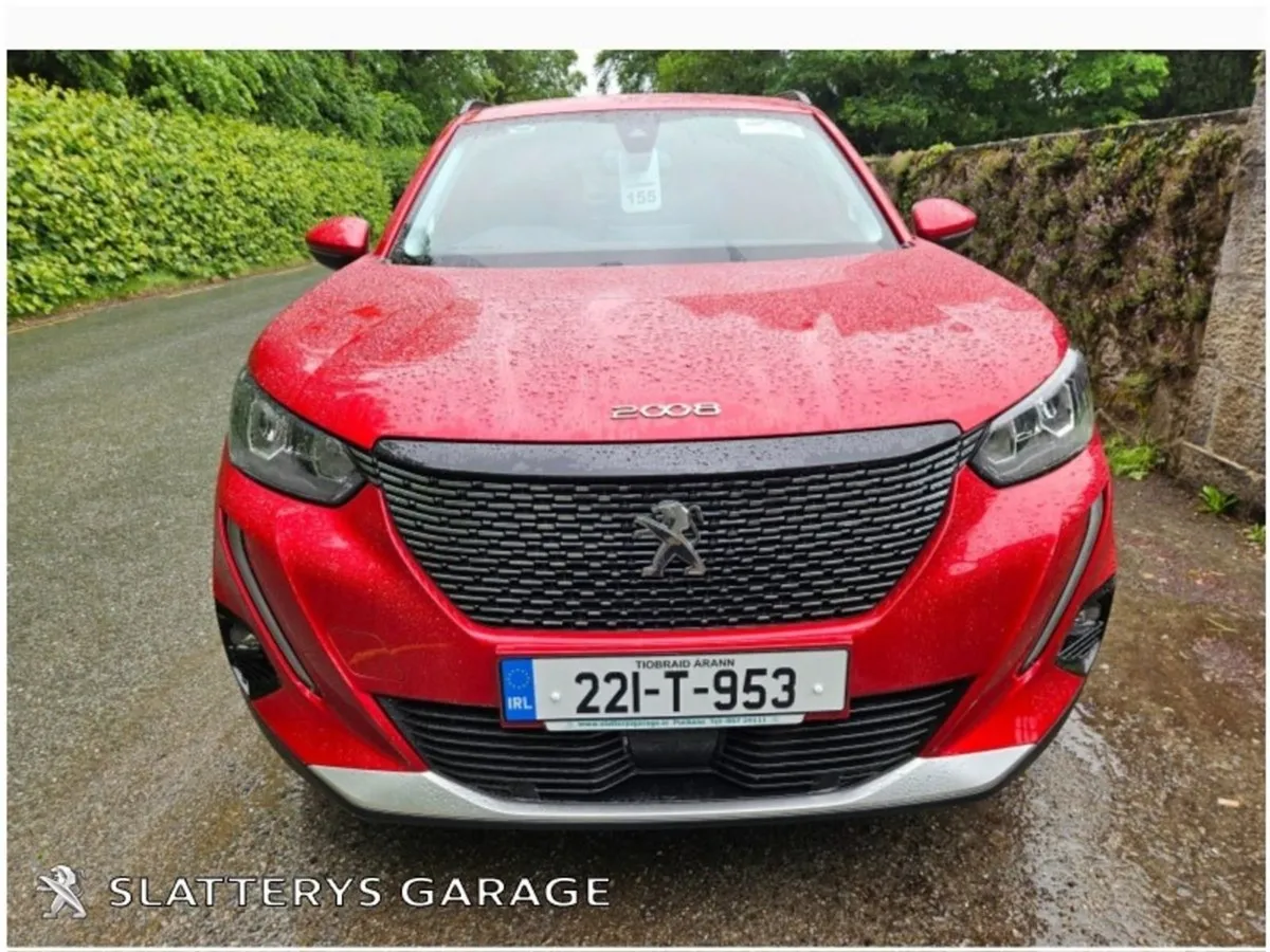 Peugeot 2008 1.2 Puretech 100bhp Allure - Image 2