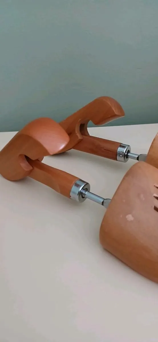 Pair of Wooden Shoe Trees - Image 3