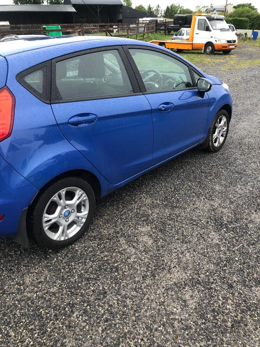 2014 fiesta - Image 4