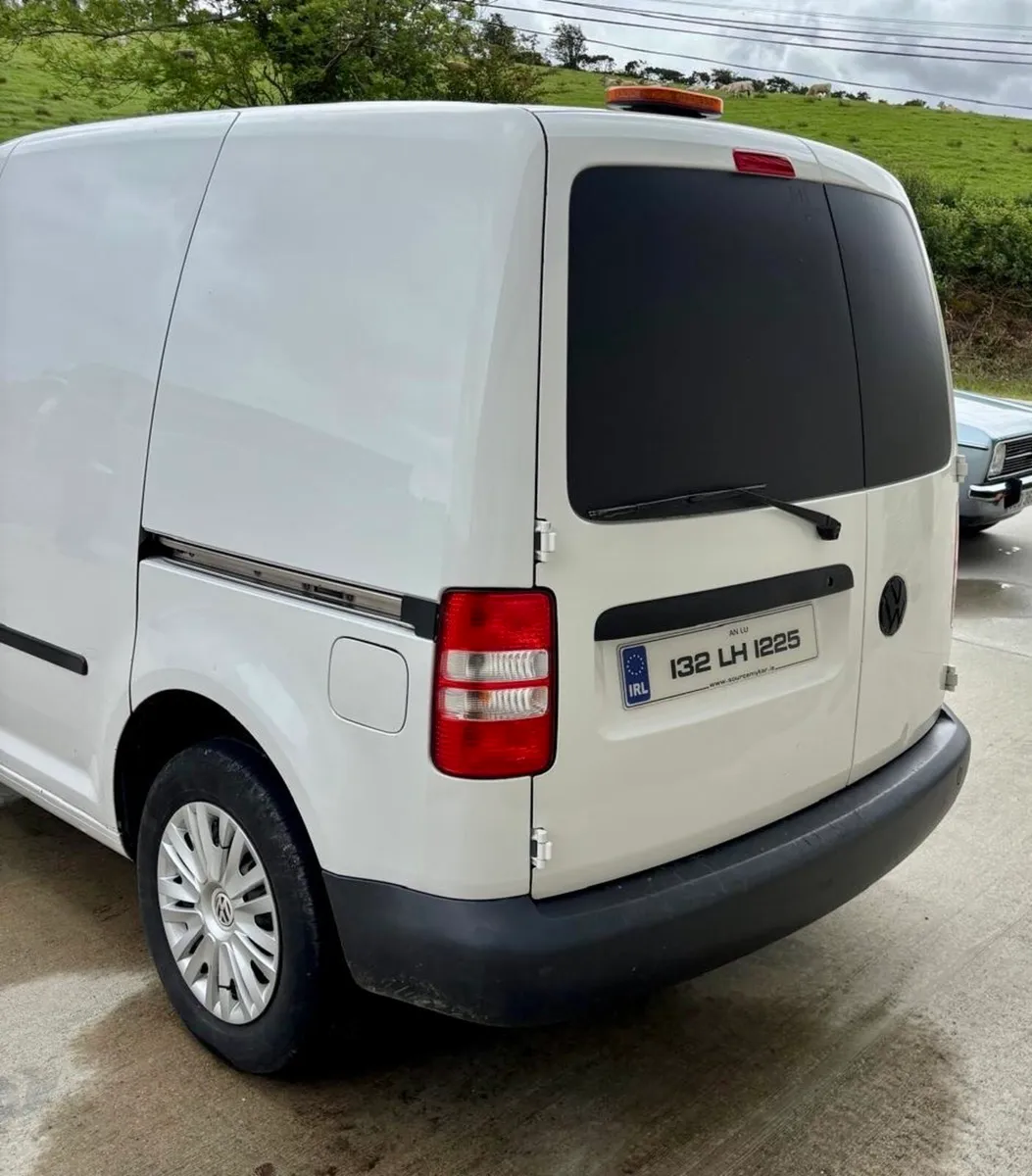 2013(132) Vw Caddy 1.6 TDI - Image 4