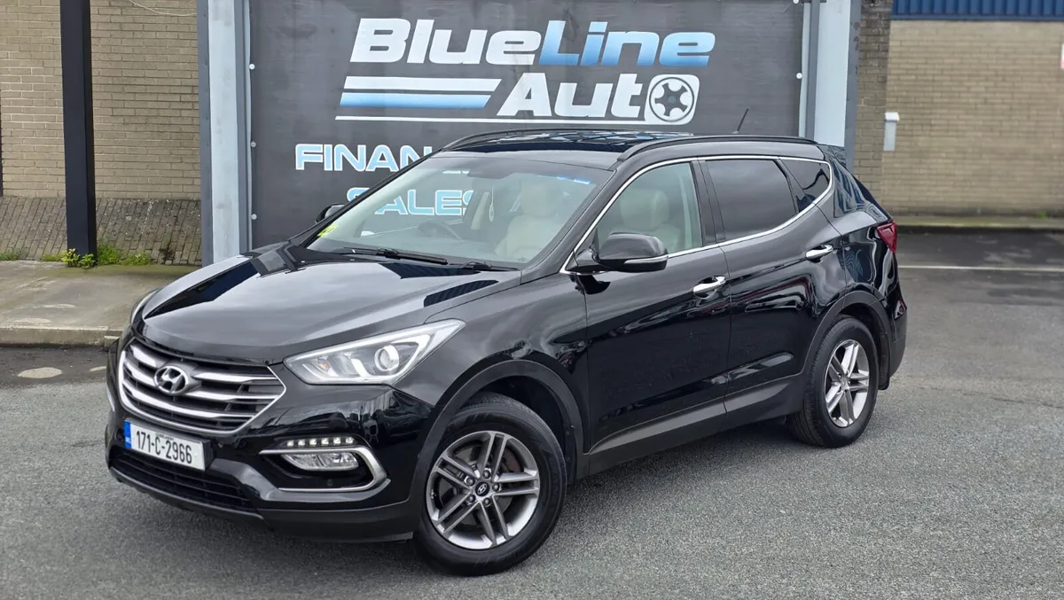 Hyundai Santa Fe AWD Executive 7 Seater 2.2 Diesel - Image 1