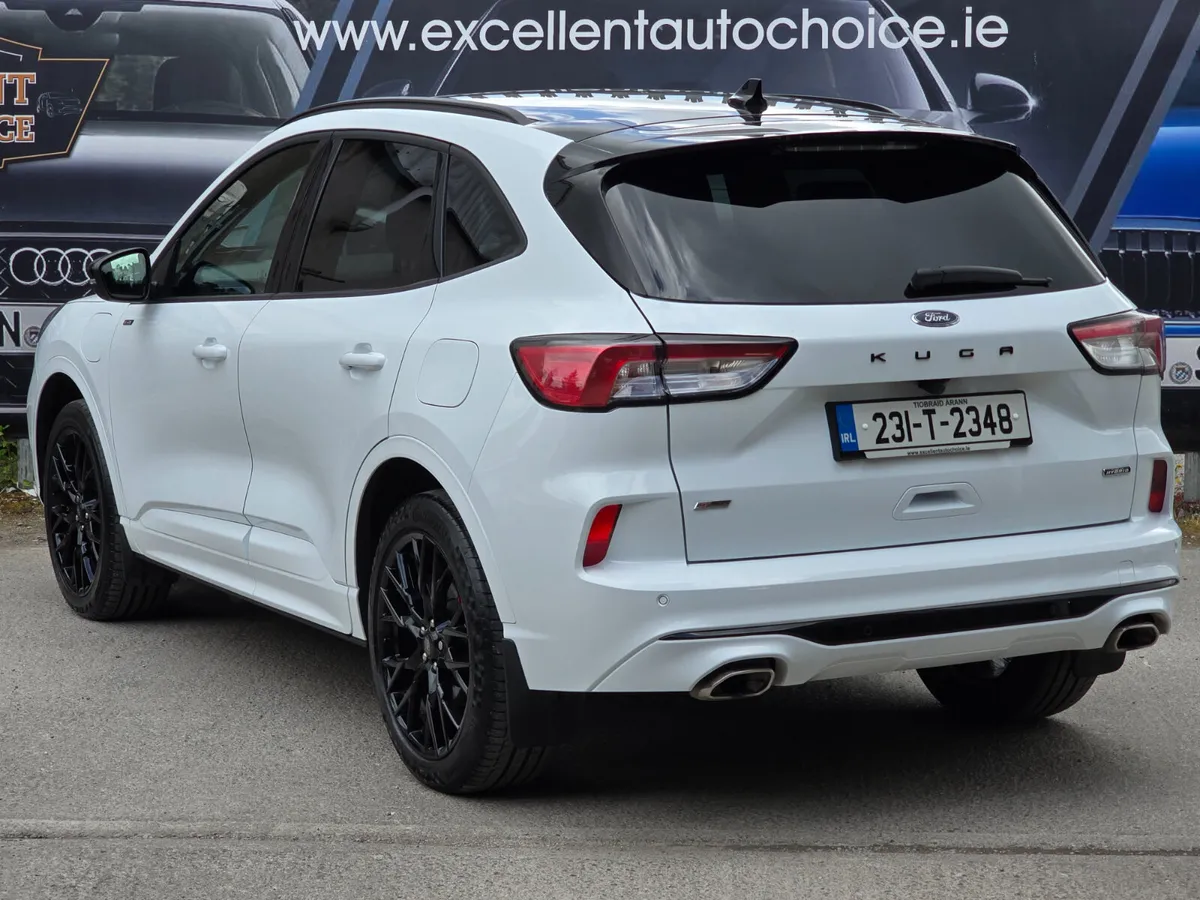 Ford Kuga 2023 ST-LINE X HIGH SPEC. LOW KM! - Image 3