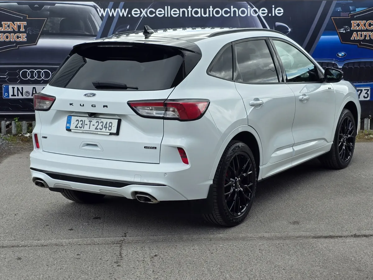 Ford Kuga 2023 ST-LINE X HIGH SPEC. LOW KM! - Image 4