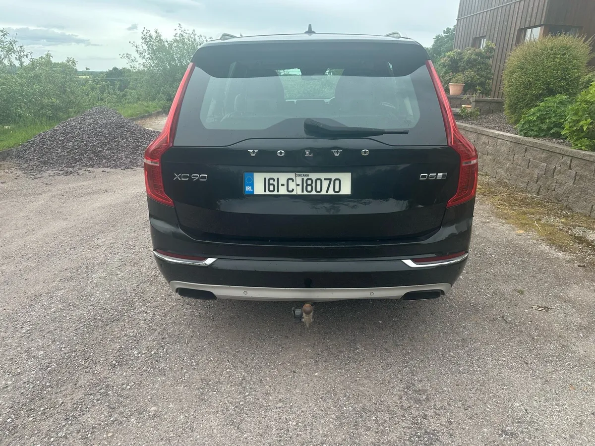 Volvo XC 90 - Image 2