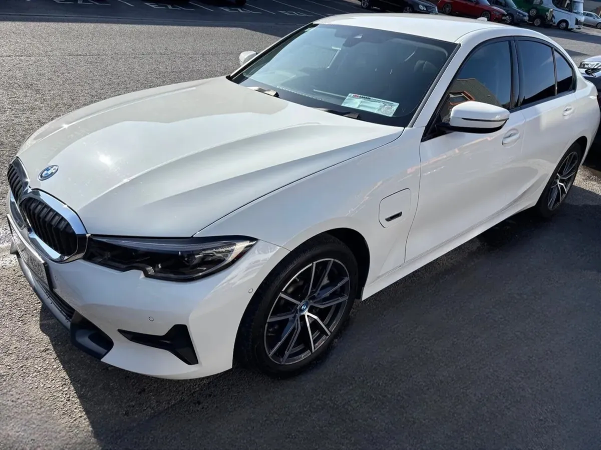 2021 BMW 330 e Sport Pro Automatic Hybrid - Image 2