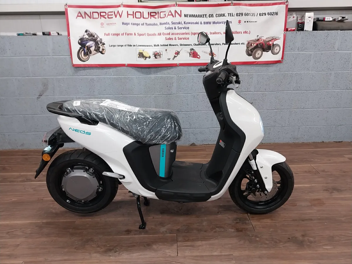 Yamaha Neos Electric Scooter - Image 1