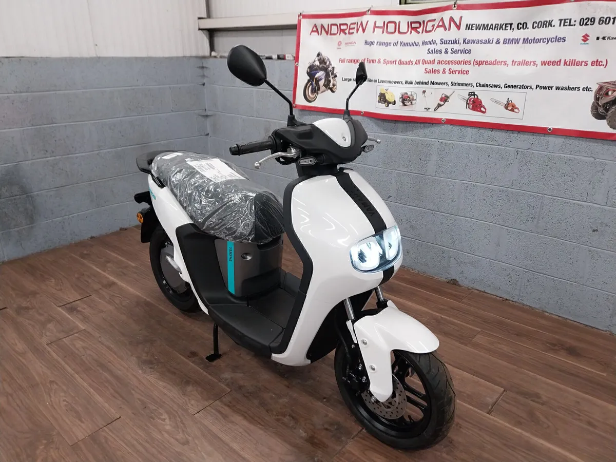 Yamaha Neos Electric Scooter - Image 4