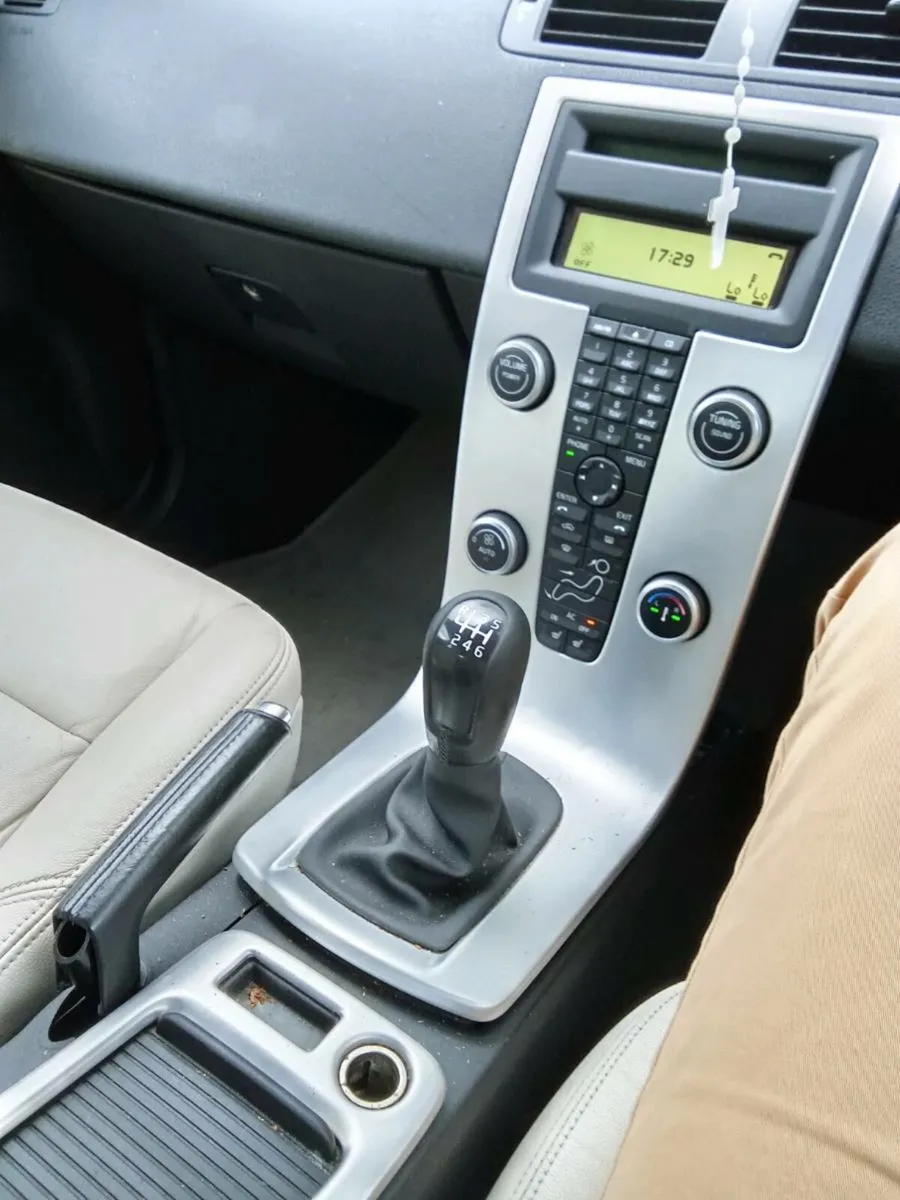 Volvo s40 1.6 diesel - Image 2