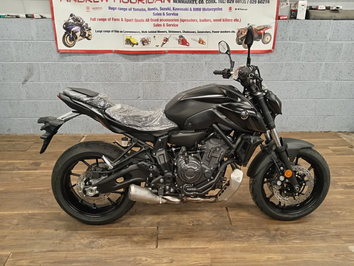 Yamaha MT-07 Black - Image 1