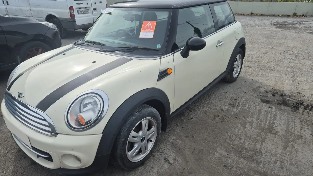 2013 MINI COOPER ONE 1.6 DIESEL FOR BREAKING! - Image 1