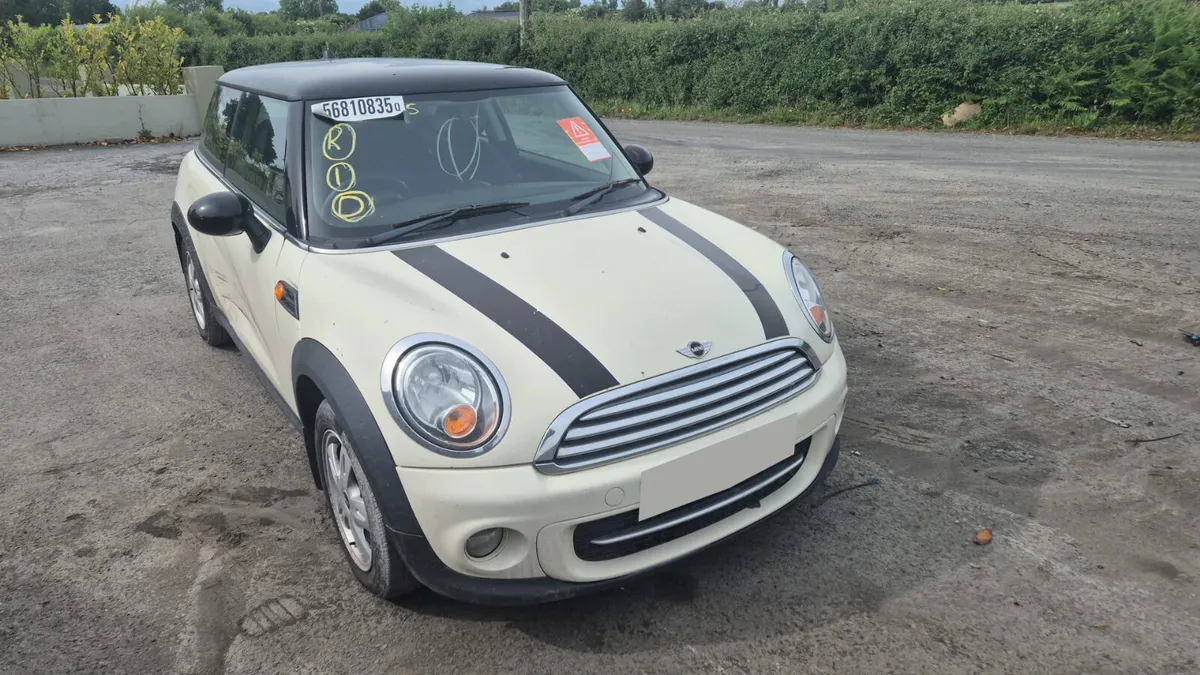 2013 MINI COOPER ONE 1.6 DIESEL FOR BREAKING! - Image 2