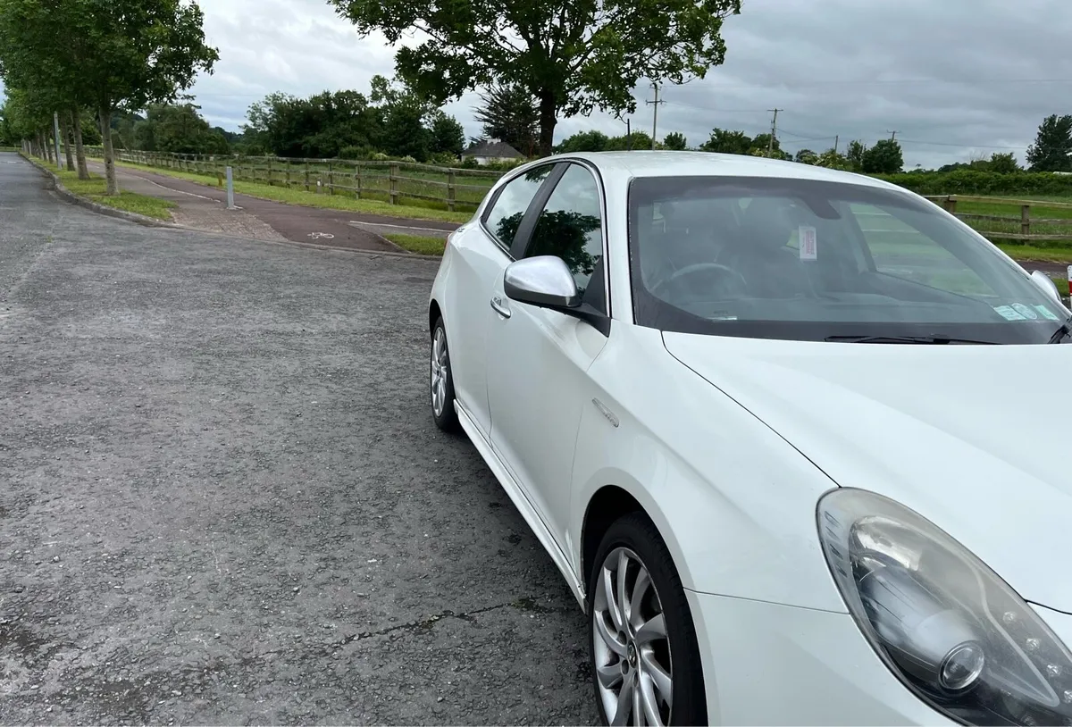 Alfa Romeo Giulietta NCT OCT 2025 and Taxed - Image 2