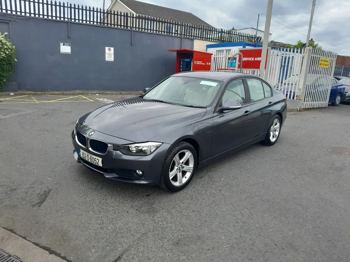 BMW 3-Series 2015 low mileage - Image 3