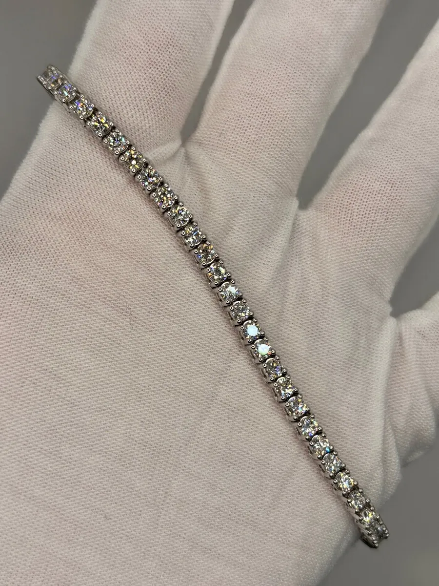 New Diamond Tennis Bracelet (Appraisal €4,700) - Image 2