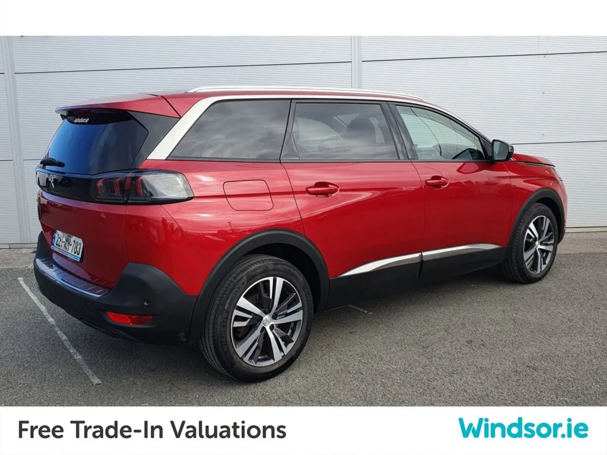 Peugeot 5008 1.5 Bluehdi 130bhp Allure - Image 3